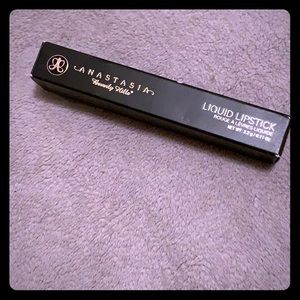 Anastasia Beverly Hills Liquid Lip shade Allison